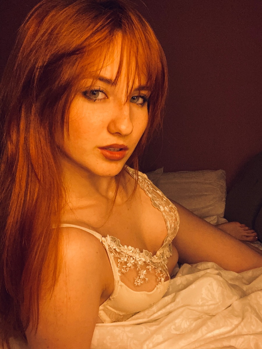 A playful frame from Nata — online in Baku